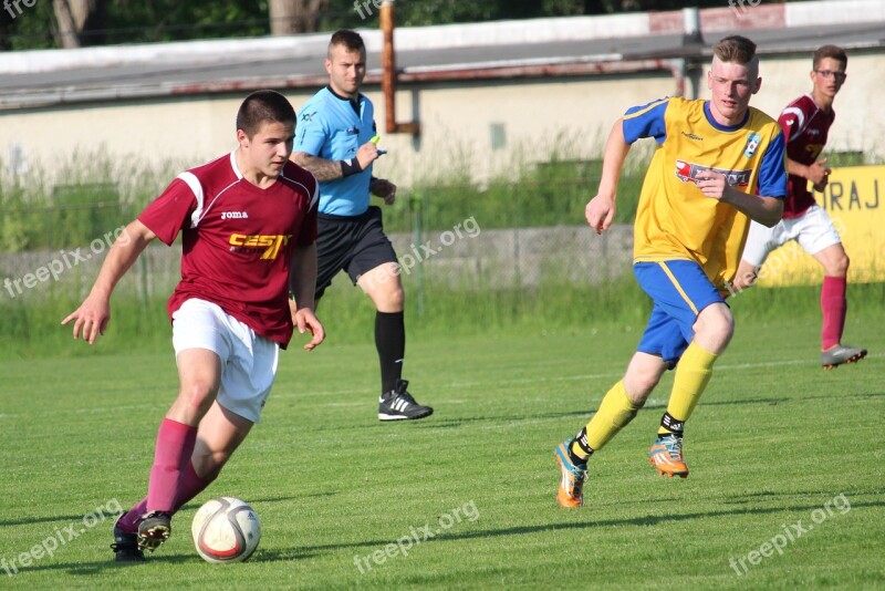 Football Puppy Youth Match Clash Of The