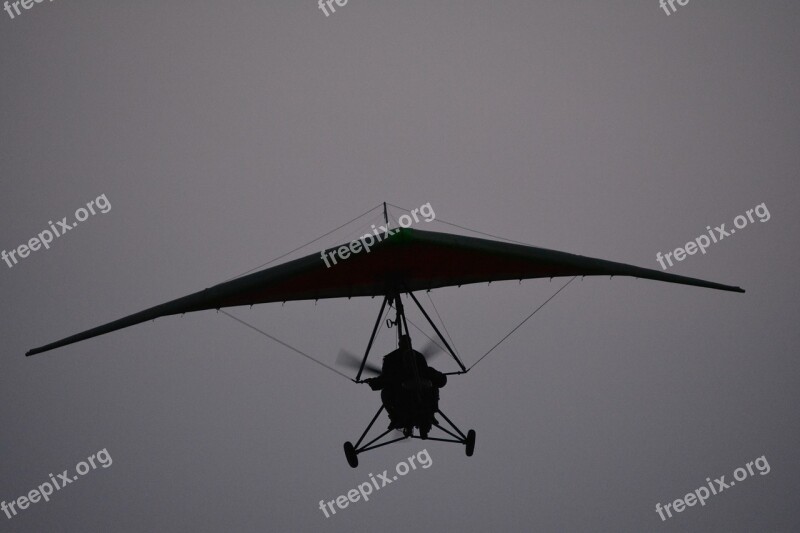 Hang Glider Sky Grey Flight Flying