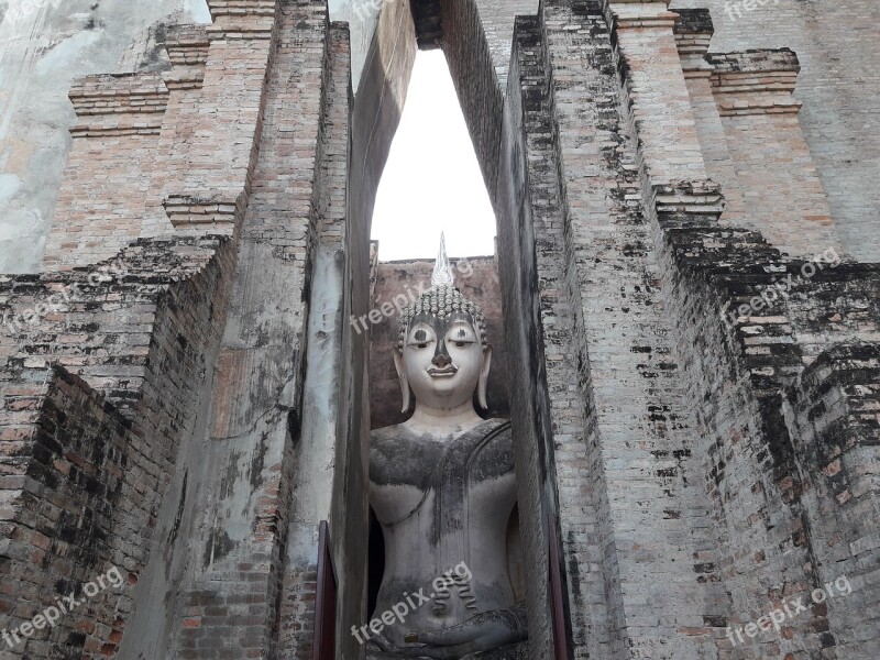 Sukhothai Tourist Attraction Wat Si Chum Tour Archaeological Site