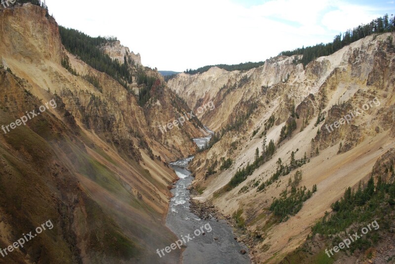 Yellowstone Beautiful Landscape Canyon National Park