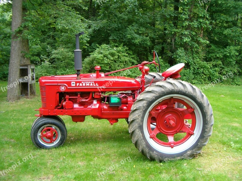 Tractor Farmall H Rural Country Farming