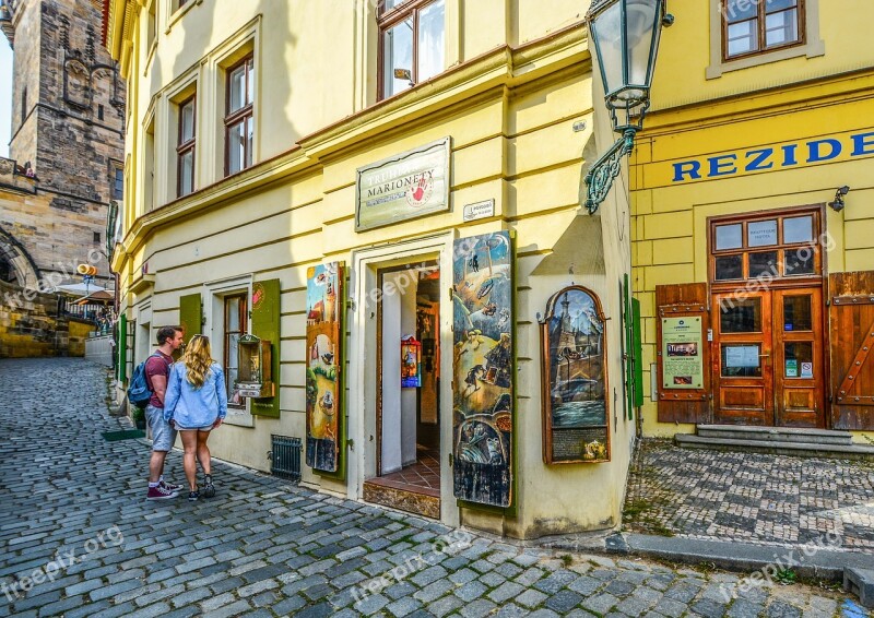 Couple Shop Prague Old Town Praha