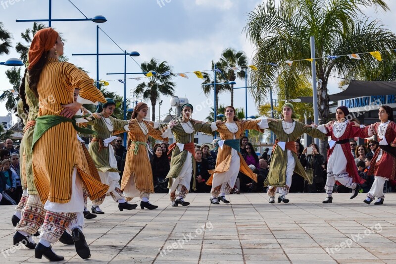 Dancers Girls Motion Traditional Folkloric