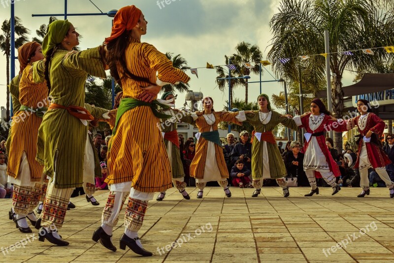 Dancers Girls Motion Traditional Folkloric