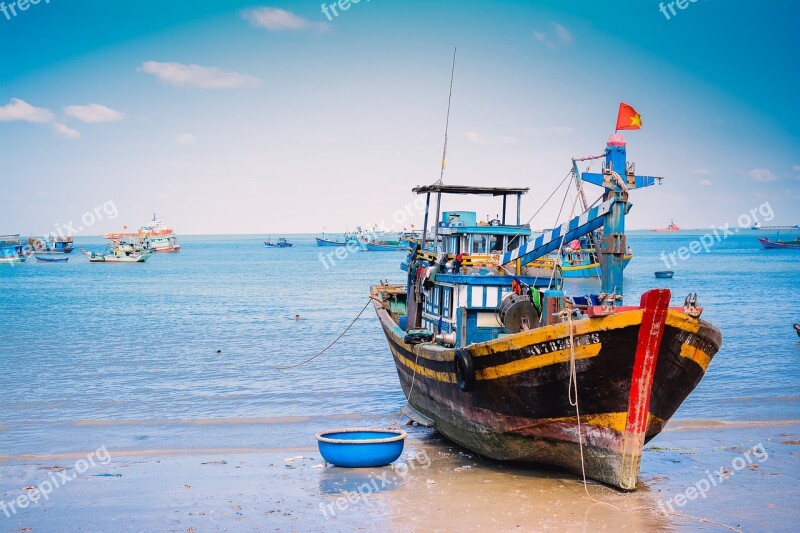 Fishing Vessel Hits The Beach Into The Sunset Free Photos