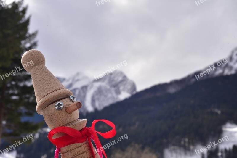 Pinocchio Snow White Mountain Ice