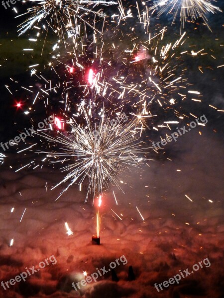 Fireworks New Year's Eve Salute Fountain Pyrotechnics