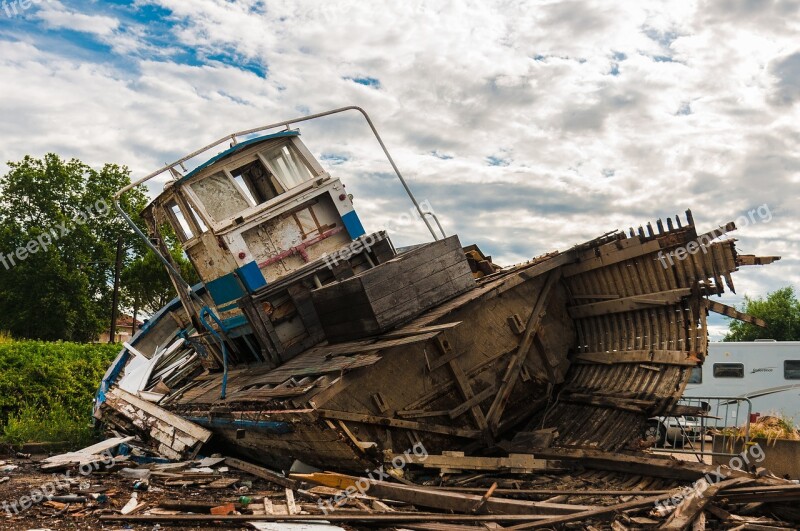 Boat Wreck Ship Stranding Free Photos