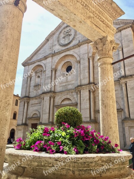 Duomo Pienza Pozzo Italy Free Photos