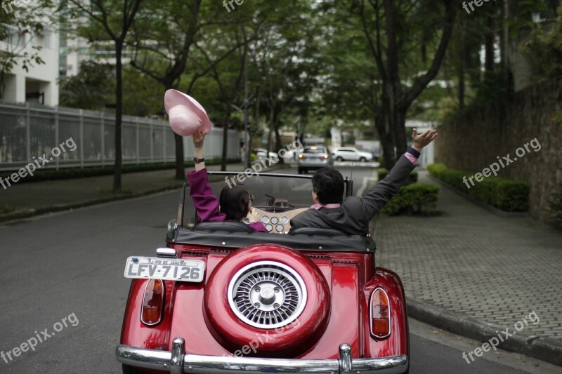 Old Timer Cabriolet Couple Just Married Love