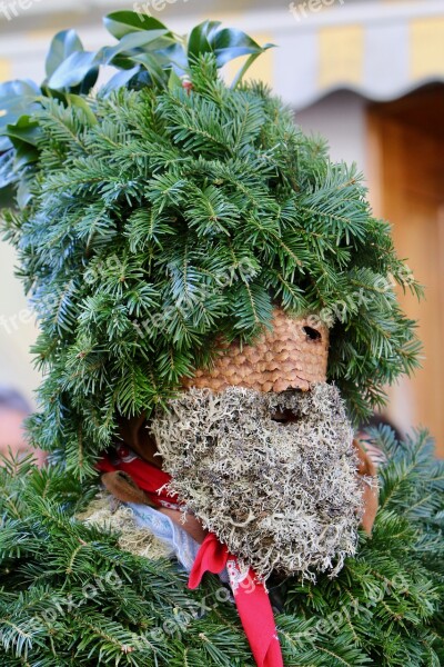 Silvesterchlaus Holly Mask Pinecone Scales Panel