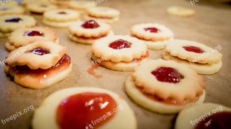 Linzeraugen Rogues Cookie Christmas Cookies Baked Goods