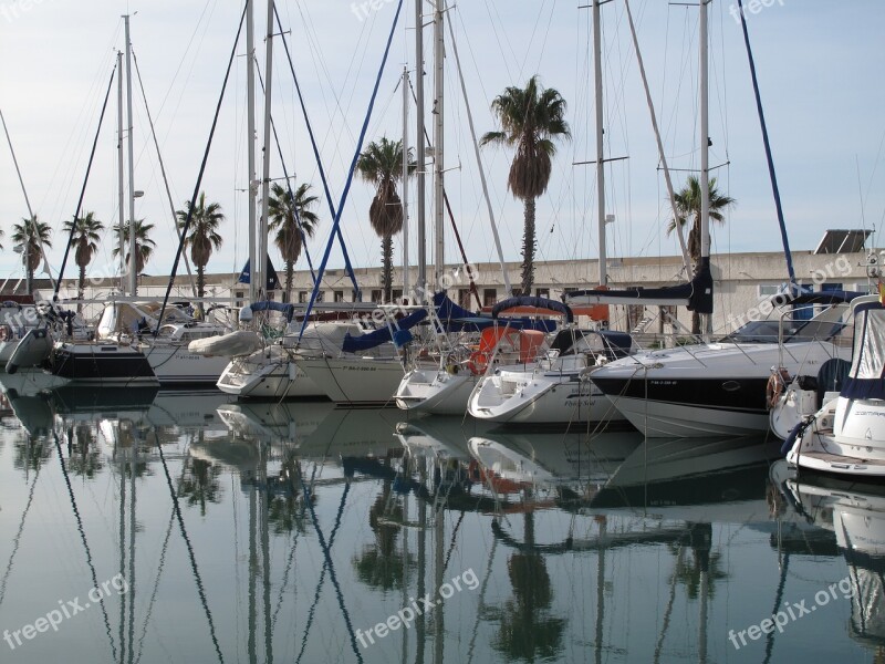 Yachts Bay Boats Spain Marina