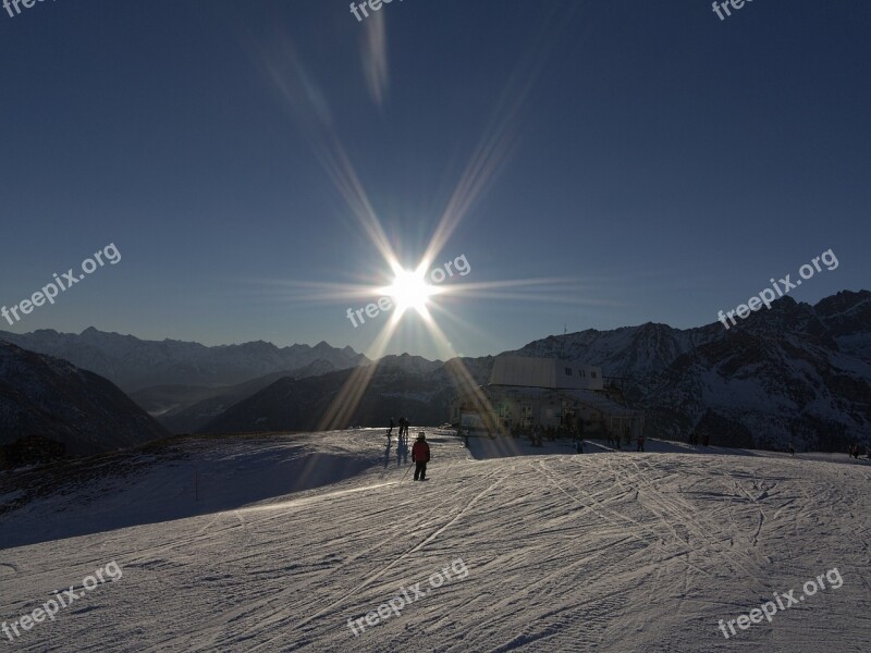 Sun Valtournenche Cervinia Sci Mountain