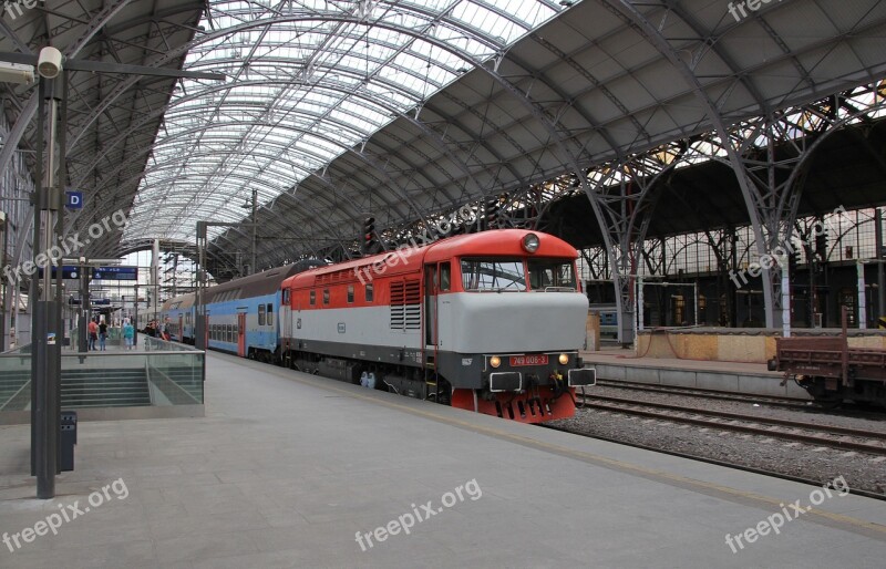 Diesel Locomotive Locomotive Railway Passenger Train Prague