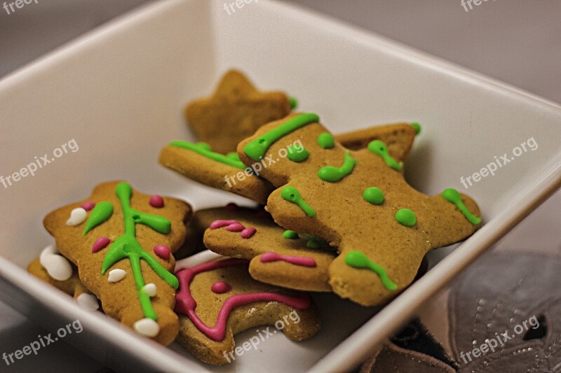 Gingerbread Cake Christmas Embellish Holidays