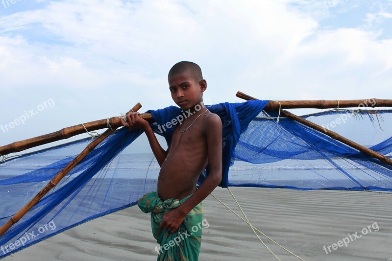 Boy Fish Capture Time River Fish