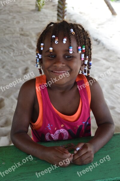 Caribbean Girl Beach Smile Hairstyle