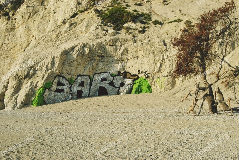 Beach Graffitti Paint Colors Sand