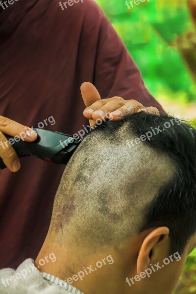 Theravada Buddhism Shaving Hair Ordination Renounce Going Forth