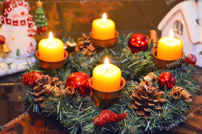 Christmas Garland Celebrate Ornament Candles