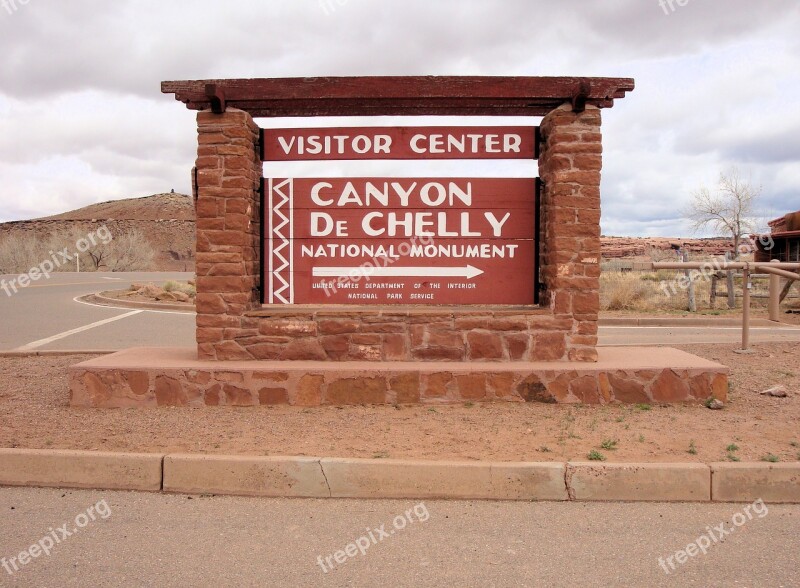 Canyon De Chelly Rock Formation National Park Gap America