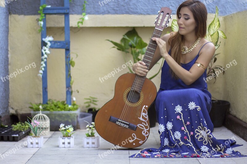 Women Guitar Artist Barranquilla Flowers