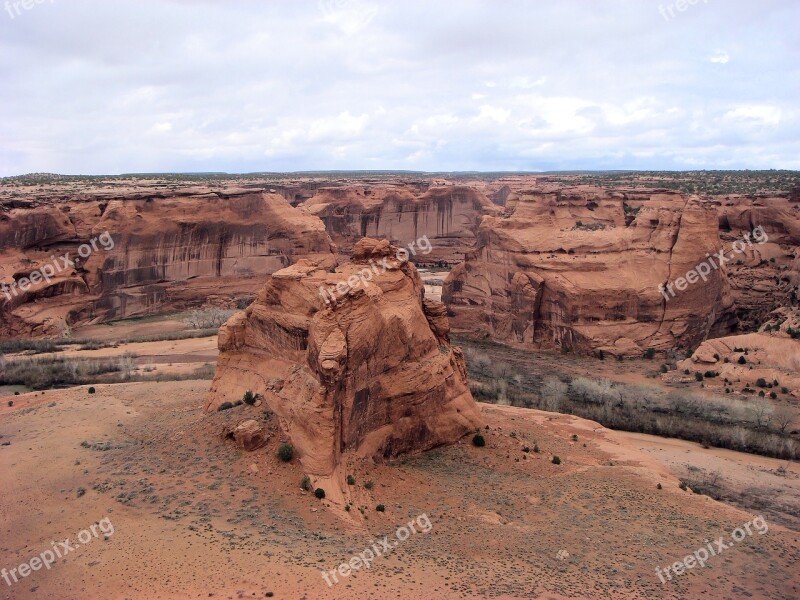 Canyon De Chelly Rock Formation National Park Gap America