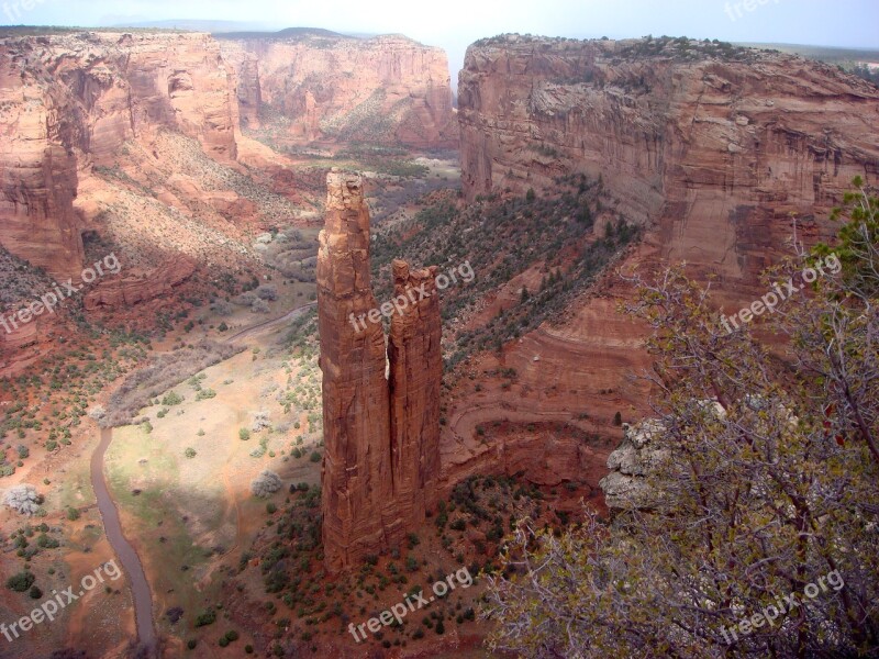 Spider Rock Rock Formation National Park Canyon De Chelly Gap