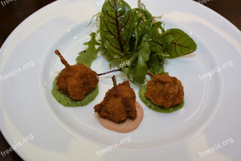 Frogs ' Legs Breaded Frogs ' Legs A Serving Of Frogs ' Legs Free Photos