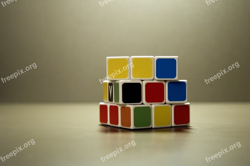 Rubik's Cube Challenge Game Strategy Success