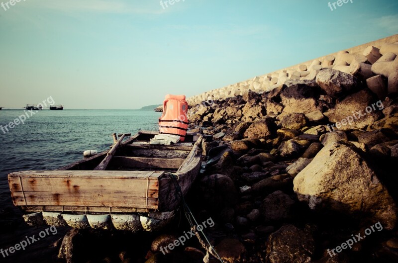 The Beach The Boat Vietnam Co Alone