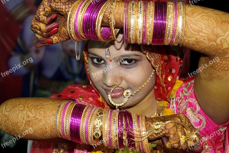 Indian Bride Bride Make Up Bride Dulhan Female Bride