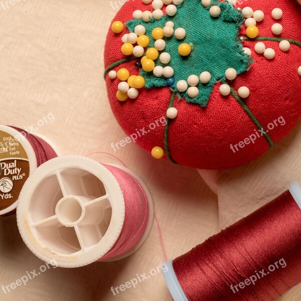 Sewing Needle Thread Pin Pin Cushion