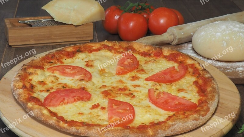 Pizza Traditional Pizza Tomato Pizza Pizza Crust Food