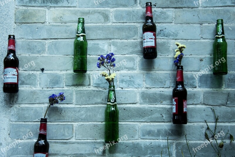 Canton Xiao Zhou Beer Wall Bottle