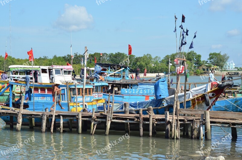 The Boat The Marina Vietnam The Sea Need Of The Hour