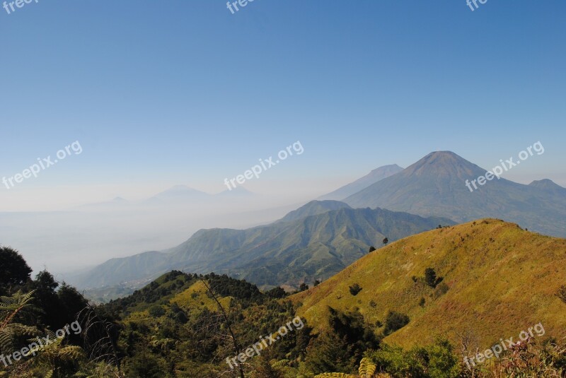 Temanggung Wonoboyo Folk Cleft Sindoro