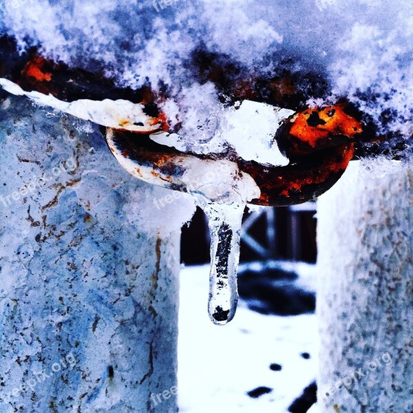 Alaska Barn Cold Chain Snow