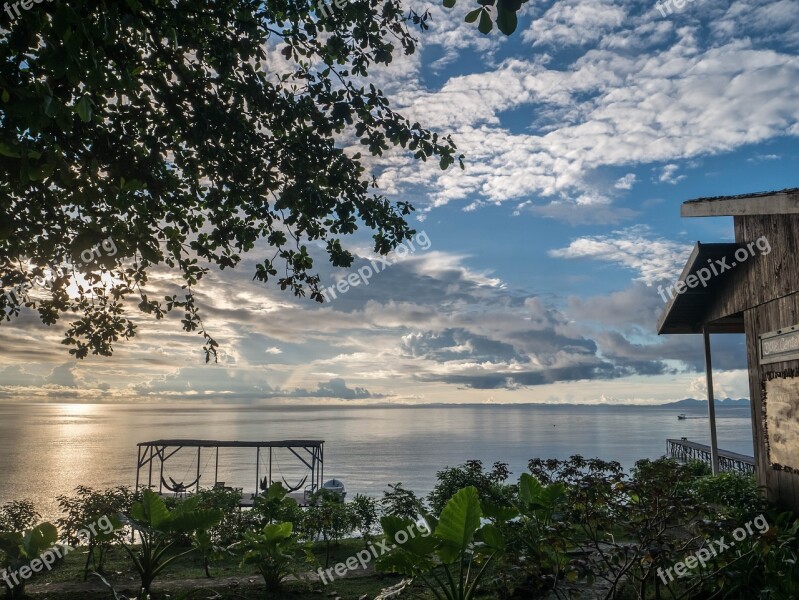 Una Una Togean Island Sunset Dive Centre