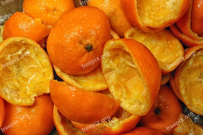 Peels Tangerines Screw Oranges Fresh Juice