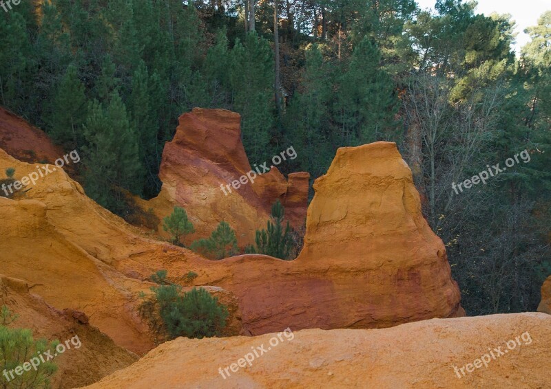 France Roussillon Ocher Luberon Geology