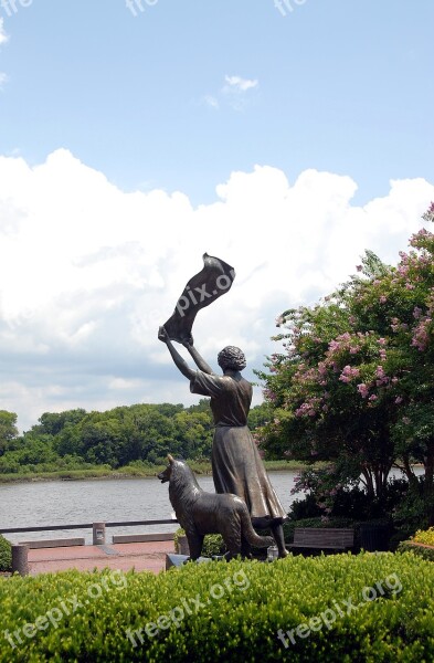 Famous Waving Lady Savannah Georgia Landmark Monument