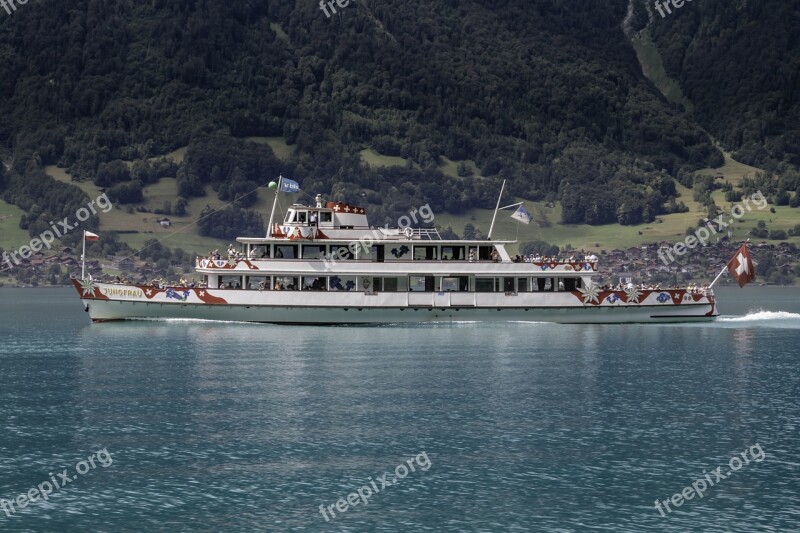 Ship Virgin Water Exit Tourists