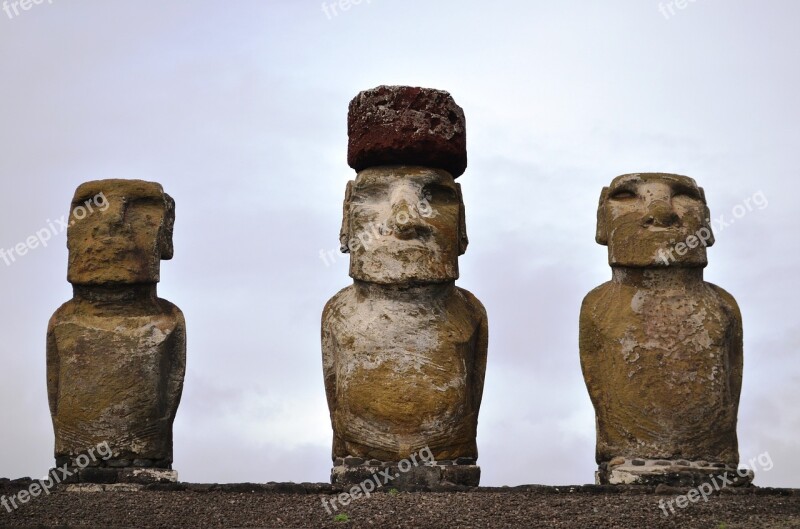 Mohais Rapa Nui Chile Moai Statue