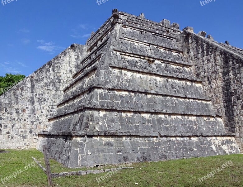 Mexico Chichen Itza Pyramid Maya Ruins