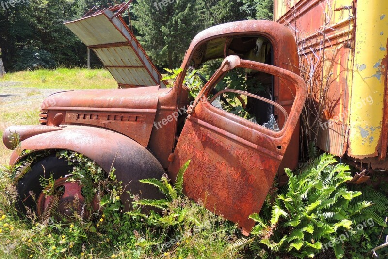 Truck Rust Old Vehicle Abandoned