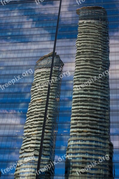 Toronto Mirroring Skyscraper Viewing Facade