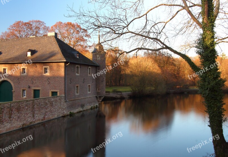 Castle Pond Moat Autumn Fortress