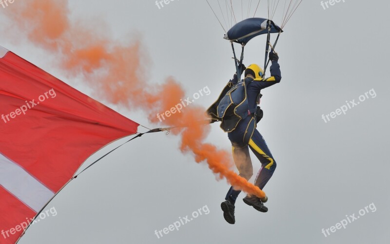 Smoke Parachute Danish Flag Airshow Free Photos